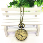 Reloj de bolsillo colgante de cuarzo en bronce
