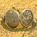 Reloj de bolsillo de cuarzo en tono bronce calado