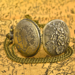 Reloj de bolsillo de cuarzo floral en aleación de bronce