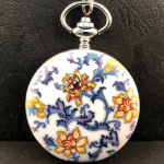 Reloj de bolsillo floral con cadena