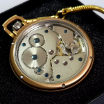Reloj de bolsillo mecánico de acero 316L en oro rosa