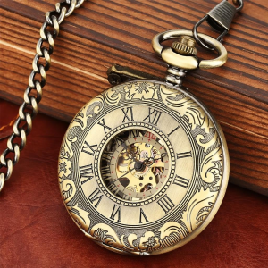 Reloj de bolsillo mecánico dorado con números romanos