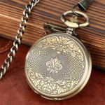 Reloj de bolsillo mecánico dorado con números romanos