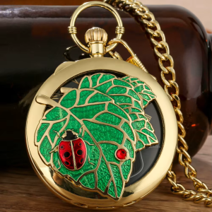 Reloj de bolsillo musical de cuarzo con cadena — Mariquita dorada