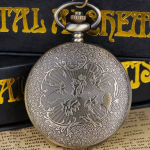 Reloj de bolsillo quartz con ciervos en aleación