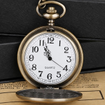Reloj de bolsillo quartz con ciervos en aleación