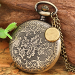 Reloj de bolsillo quartz con esfera calada y cadena