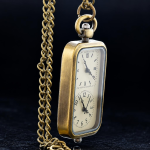 Reloj de bolsillo quartz rectangular vintage