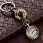 Reloj de bolsillo quartz vintage con llavero