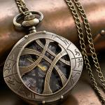 Reloj de bolsillo quartz vintage con números romanos