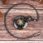 Reloj de bolsillo steampunk con apertura de corazón