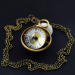 Reloj de bolsillo steampunk con cristal esférico
