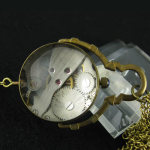 Reloj de bolsillo steampunk con números romanos