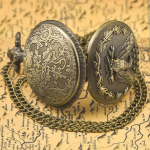 Reloj de bolsillo steampunk de bronce con águila