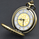 Reloj de bolsillo steampunk de latón con cuarzo