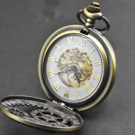 Reloj de bolsillo steampunk de latón con engranajes