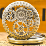 Reloj de bolsillo steampunk de latón con engranajes