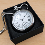 Reloj mecánico de bolsillo VIGOROSO de jade blanco